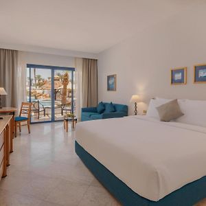 Superior Queen or Twin Bed Pool View